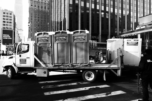 Best Portable restroom trailer rental  in Oak Ridge, TN